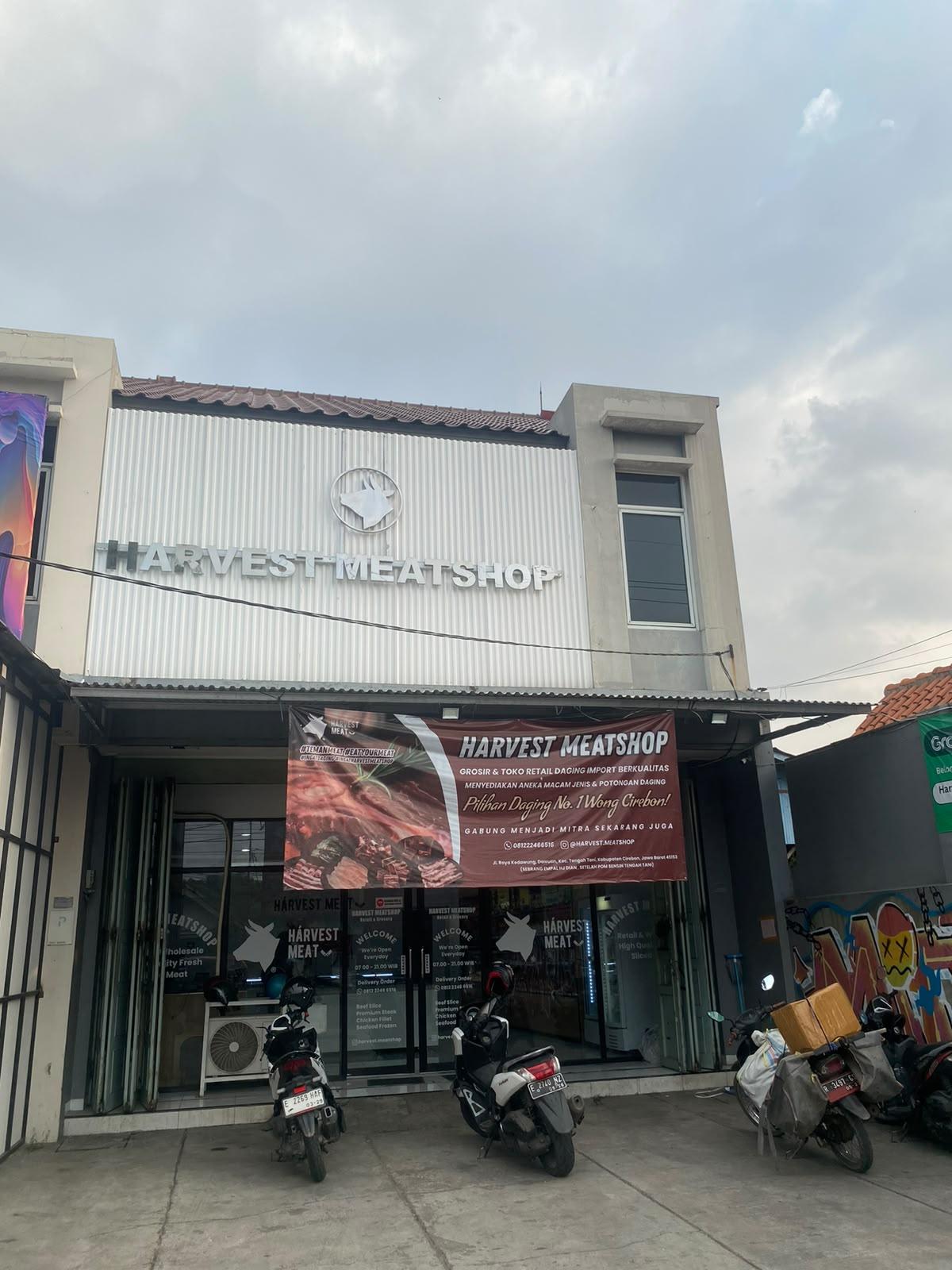 Interior toko Harvest Meatshop, toko daging premium Cirebon